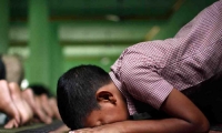 كيف تحثين ابنك الطالب على الصلاة؟