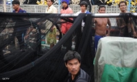 تايلاند تعيد قاربا يقل مهاجرين لعرض البحر