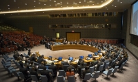اليمن يطالب مجلس الأمن بتدخل بري 