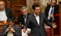 الحكومة اليونانيّة تصوّت إلى جانب خطّة الإشفاء لإبقائها في منطقة اليورو
