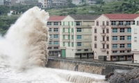 إعصار يجتاح الصين وإجلاء أكثر من مليون شخص
