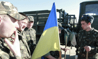 قوات روسية تقتحم معسكرات أوكرانية بالقرم