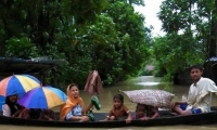 فيضانات عارمة تشرد مئات الروهينغا