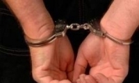 اعتقال مشتبه (37 عامًا) بابتزاز شابة عربية