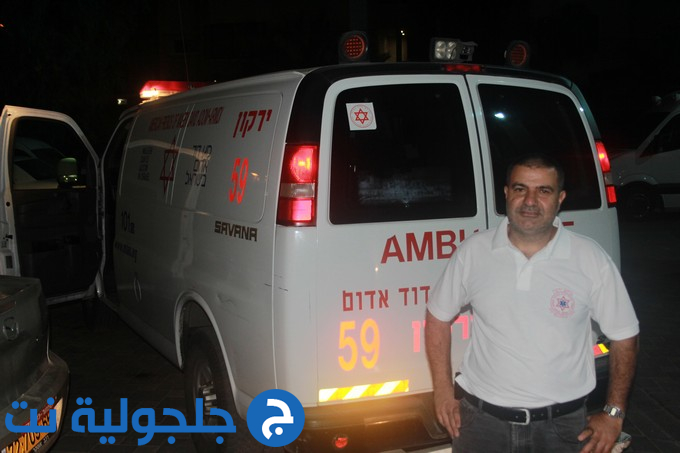 طاقم مسعفين ينظم حملة للتبرع بالدم في جلجولية 