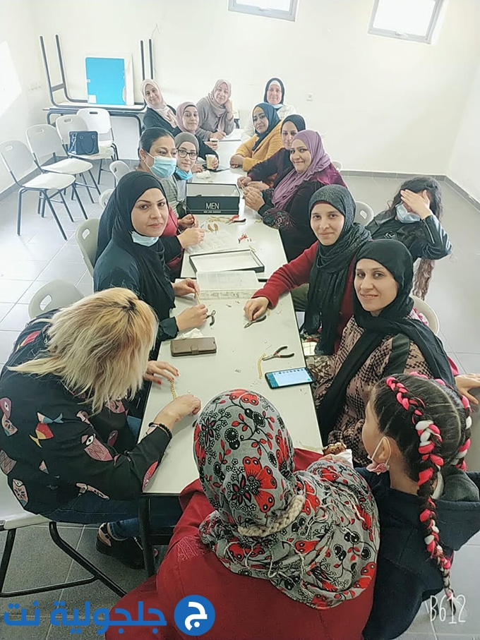 تخريج المجموعة الاولى من النساء ضمن مشروع المرأه الريادية في جلجولية 