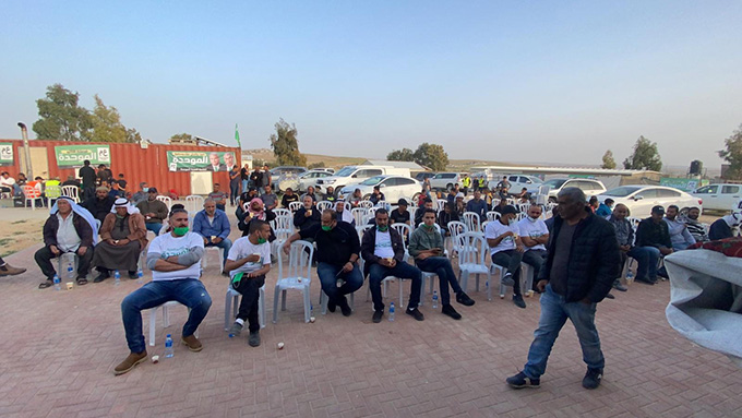 مهرجان حاشد وواسع في منطقة الرويس غير المعترف بها دعمًا للموحدة